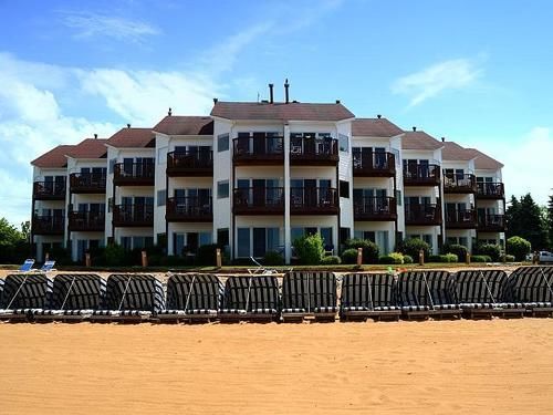 The Beach Condominium Hotel Resort 트래버스 시티 외부 사진