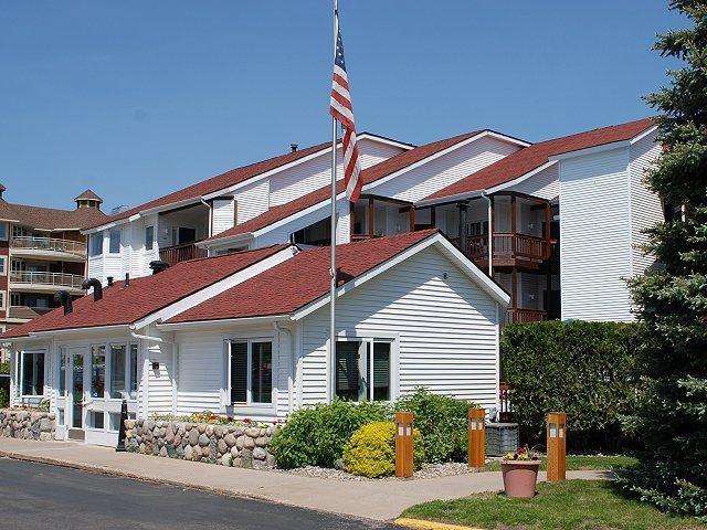 The Beach Condominium Hotel Resort 트래버스 시티 외부 사진